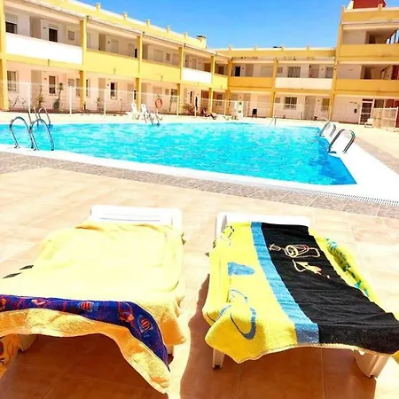 Sunset House & Swimming Pool La Oliva